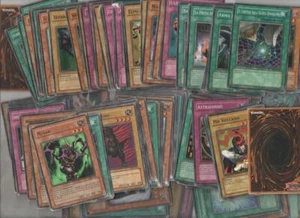 133 CARTE CARDS - YU-GI-OH! - ITALIANE - GIOCATE - ASSORTITE - ANNI 90/2000 - Picture 1 of 1