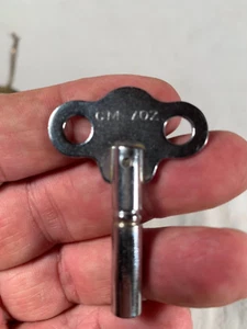 CLOCK Nickle WINDING KEY, ANTIQUE VINTAGE LOOK Made in India CM-702 - Picture 1 of 3