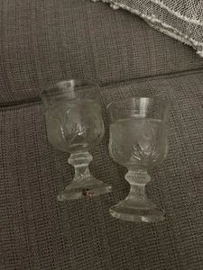 Indiana Glass PEBBLE LEAF SET OF 2 Rustic Cottage Core Garden VTG - Picture 1 of 6