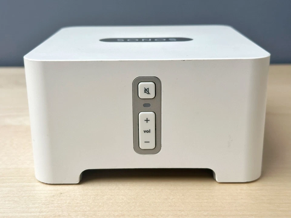 Preamplificador de transmisión inalámbrica Sonos Connect Gen 1 Foto 1 de 4