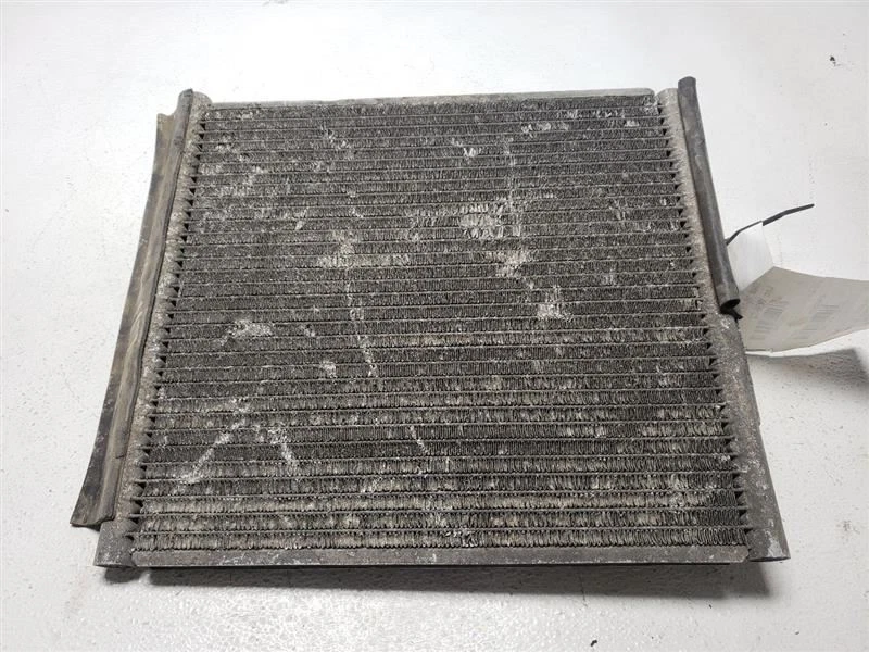 Honda Civic 1992 1993 condensador de aire acondicionado OEM 80110SR1A22 Foto 1 de 4