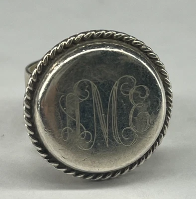 Anillo de sello circular vintage de plata esterlina de México con monograma AME talla 8 trenza Foto 1 de 4