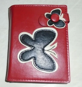 Monedero billetero de piel de color rojo con detalle de mariposa - Imagen 1 de 6