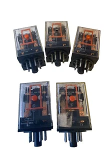 5 X Omron MK2P-S-VD Relais 250VAC /28VDC 10A Spule 24VDC 8-Pol - Picture 1 of 7