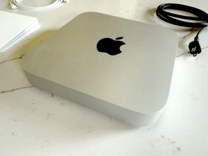 Mac mini m2 2023 (A2686) 24GB RAM, 1TB SSD, 1GB Ethnt, Includes Keyboard, Mouse - Picture 1 of 4
