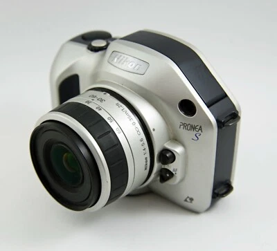 尼康 Pronea S 带 30-60 毫米 F4-5.6 IX 尼克尔镜头 — 第 1/4 张图片