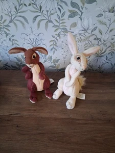 WATERSHIP DOWN RABBITS X 2 9 ZOLL PLÜSCHTIER HUMBROL 1999 *SELTEN* nicht mehr produziert 1999 SCHÖN - Bild 1 von 5