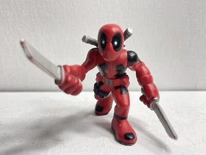 2007 Hasbro Marvel Super Hero Squad DEADPOOL Figure with Swords - Picture 1 of 6