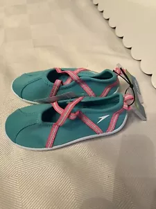 Speedo "Mary Jane" Water Shoes Girls Swim Shoes Turquoise Sz L 9/10 Kids NWT - Picture 1 of 5
