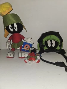 90s Vintage Looney Tunes Marvin the Martian Lot Plush Keychain w/ Tags and Hat  - Picture 1 of 6