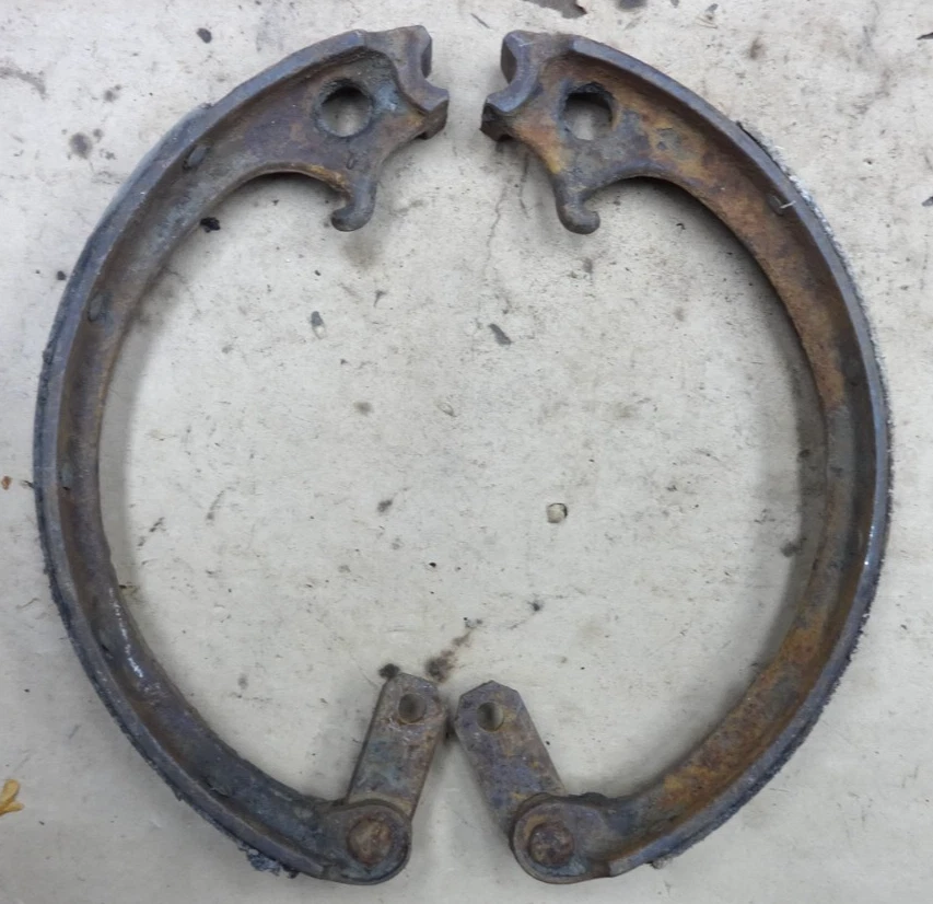 1917 1927 Modelo T Ford TT Camión ZAPATOS DE FRENO TRASEROS Original 2 zapatas a cada lado Foto 1 de 4