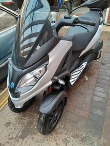 PIAGGIO MP3 300 SPORT - 2022 -183km - Picture 1 of 7