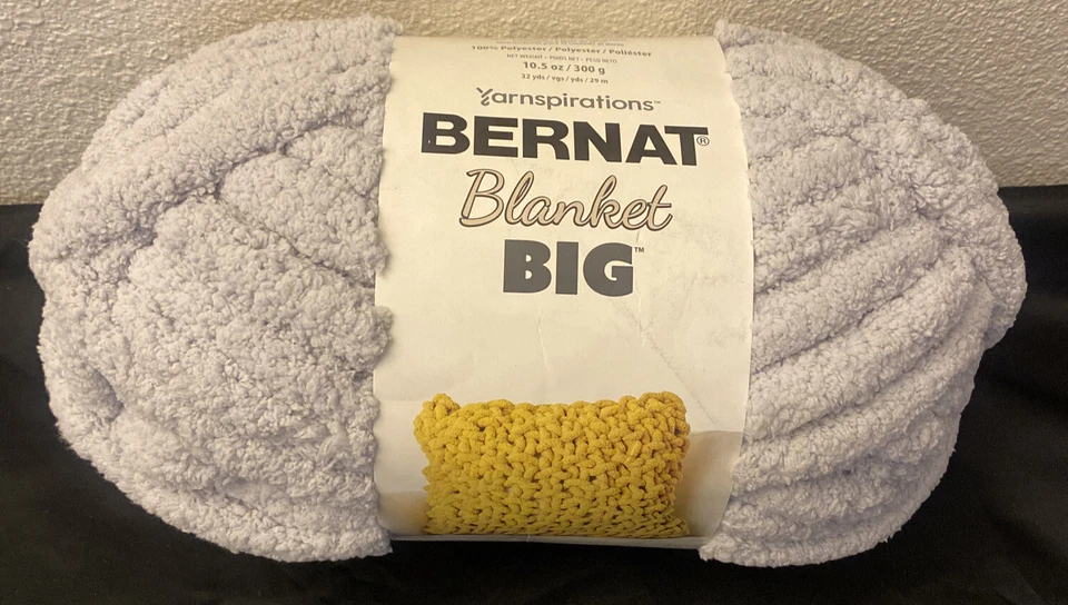 Yarnspirations Bernat Blanket Big Yarn Jumbo Size 10.5oz Pale Gray 161251