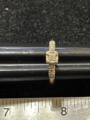 Винтажное кольцо из желтого золота 14 карат с бриллиантом размер 6 - Изображение 1 из 4