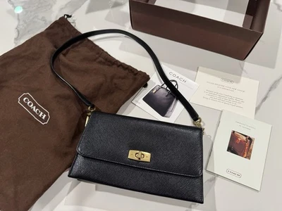 RARE VINTAGE 1999 Coach Gramercy 7007 Made in Italy Turnlock Clutch Crossbody - Image 1 of 4