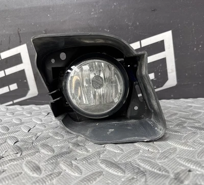OEM 2014-2022 RAM PROMASTER 1500 2500 3500 FAROL DE NEBLINA COM SUPORTE LADO ESQUERDO DO MOTORISTA - Imagem 1 de 4