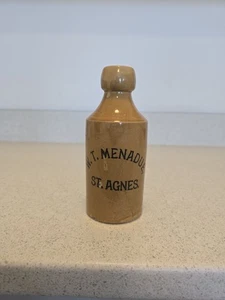 Scarce W T Menadue St Agnes Cornwall Ginger Beer Bottle Cornish Bottle - Picture 1 of 7