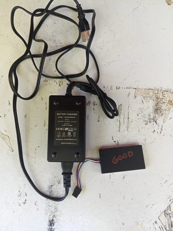 RC Batteries & Charger - Image 1 of 4