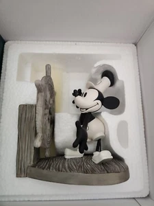 WDCC Mickeys Debut MICKEY MOUSE STEAMBOAT WILLIE 5 Year Anniversary W/sealed Coa - Picture 1 of 9
