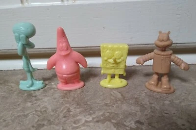 2002 SpongeBob Squarepants Wacky Race To The Krusty Krab Replacement Game Pieces - Image 1 of 2