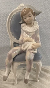 LLADRO YOUNG HARLEQUIN BOY ON CHAIR WITH CAT E 10 JU LARGE FIGURINE 10" GLOSSY - Picture 1 of 10