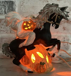 Figura iluminada de jinete sin cabeza Jedediah’s Spirit Prettique de Halloween 1992 de colección - Imagen 1 de 16