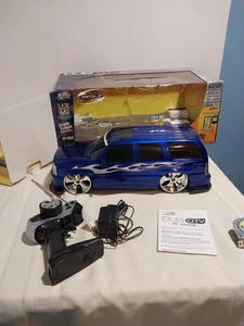 Jada Toys Dub City Cadillac Escalade Electric Blue Color RC Rollers 1:12 Scale. - Picture 1 of 12