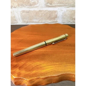 SHEAFFER 14K Gold Fountain Pen 585 Model 001 Elegant Writing Instrument - Picture 1 of 9