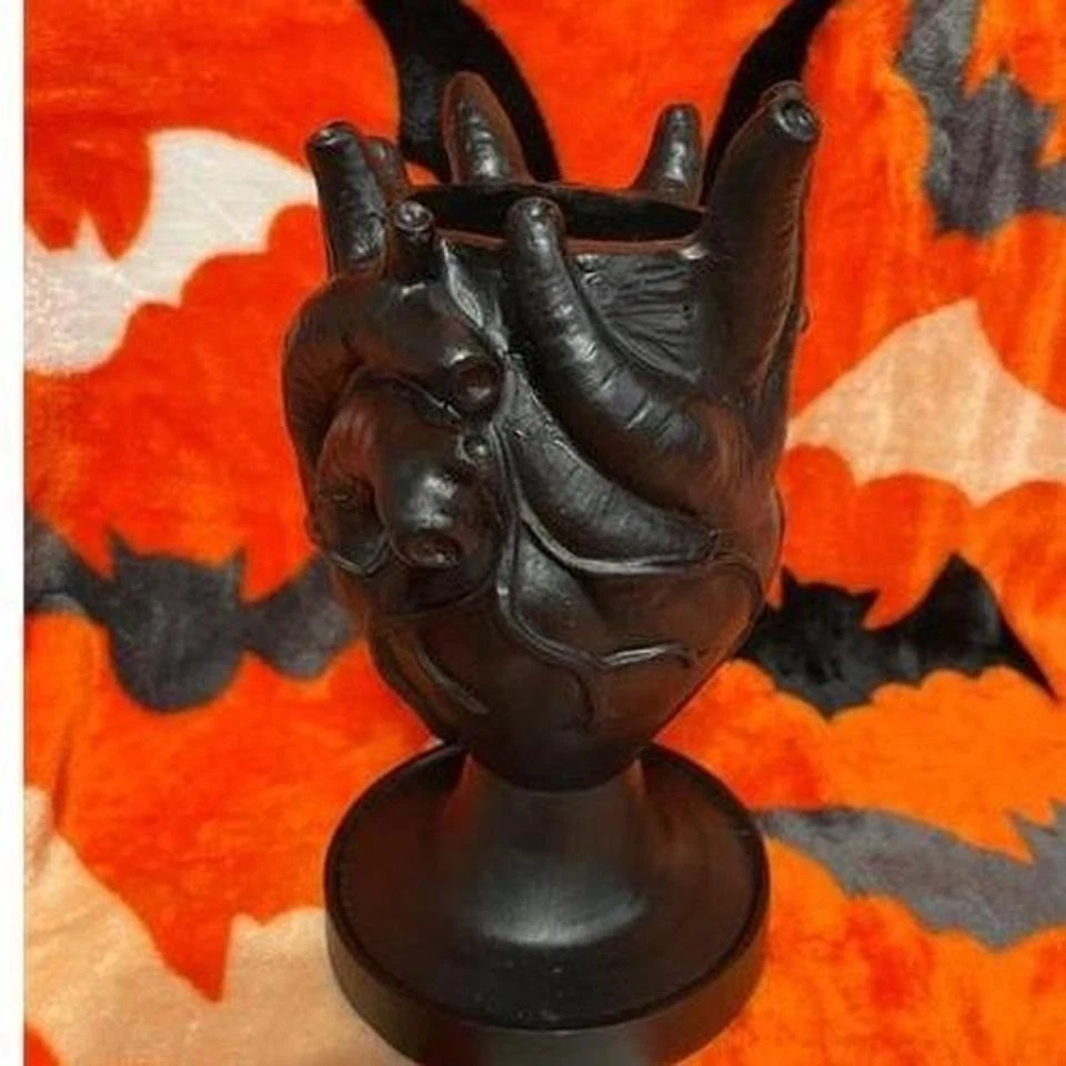 Michaels Halloween anatómicamente correcto corazón jarrón mensaje a paquete Foto 1 de 3