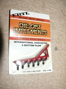 Aratro inferiore Z2 Ertl Farmer replica in metallo pressofuso 1757 - Foto 1 di 1