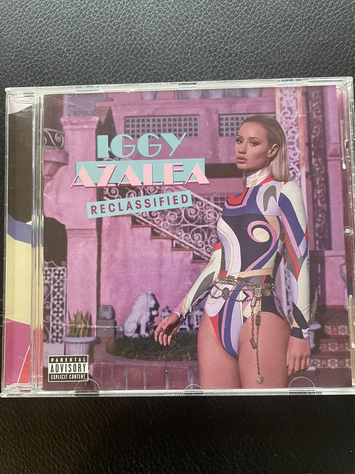 IGGY  AZALEA    -   Reclassified ,   CD  2014  , Hip Hop , Synth  Pop , Crank , - Bild 1 von 3