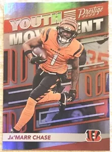 2022 JA'MARR CHASE Panini Prestige PREMIUM JUGENDBEWEGUNG #YM2 Einsatz/parallel - Bild 1 von 3