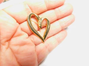 Clear Rhinestone Heart Brooch Gold Tone Metal Vintage - Picture 1 of 4