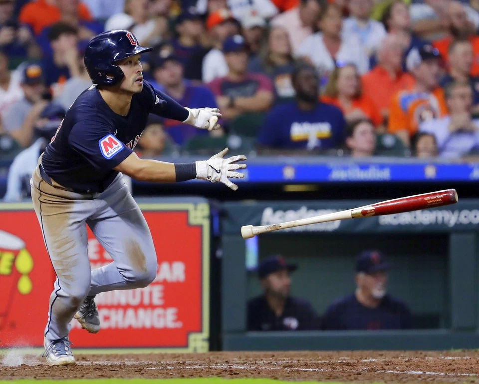 8x10 Photo STEVEN KWAN Cleveland Guardians Indians All-Star - Image 1 of 1