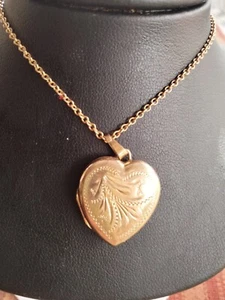 GOLD LOCKET - 9CARAT VINTAGE 1970S - Picture 1 of 6