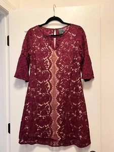Gabby Skye Dress Size 8 Purple Lace Bell Sleeve - Picture 1 of 8