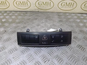 Mercedes C Class Hazard Warning Relay & Esp & Locking Switch C203 2000-08U - Picture 1 of 6