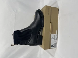 Gentle Souls Emmie Chelsea Boots Womens Size 8.5 Black Leather Ankle Booties New - Picture 1 of 7