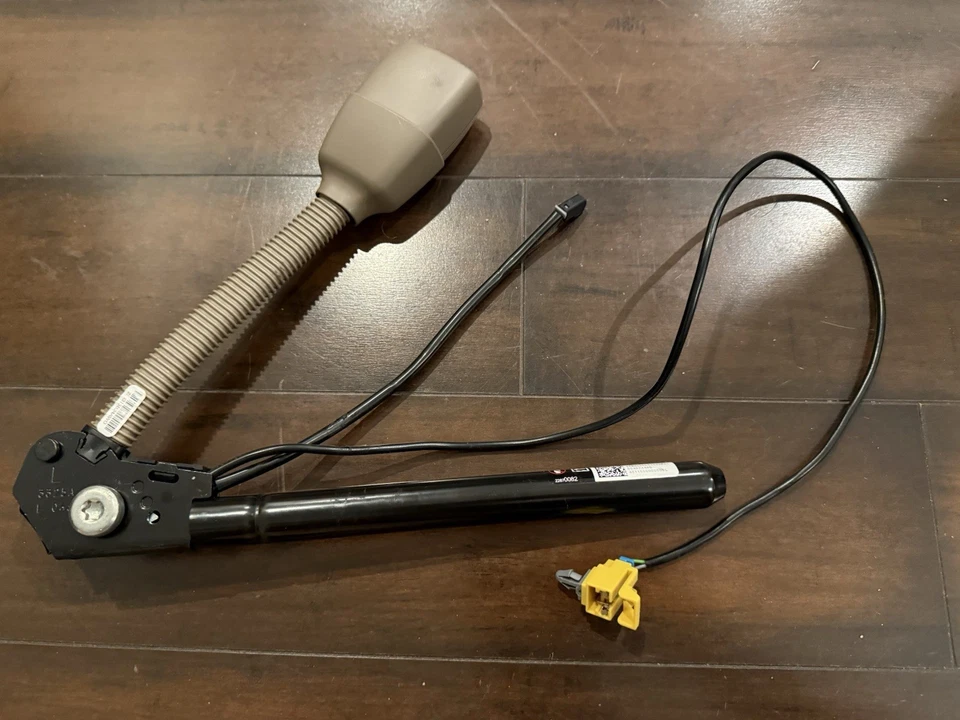 Chevrolet Express 3500 2006 hebilla de cinturón Foto 1 de 4