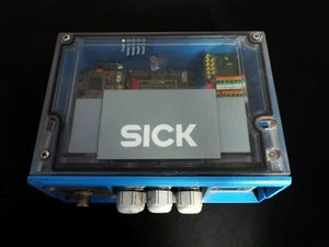 SICK CDM490-0001 CONNECTION DEVICE MODULE FOR 1 SCANNER/LASER SYSTEM - Picture 1 of 2