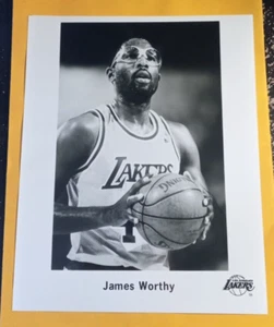James Worthy B&W 8x10 Glossy Photo - VTG Fan Photo from The Los Angeles Lakers - Picture 1 of 2