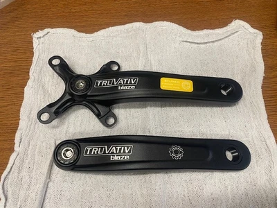TRUVATIV Blaze Power Spline  Triple Crank Arm Set  104 BCD 170mm Spider NOS - Image 1 of 2