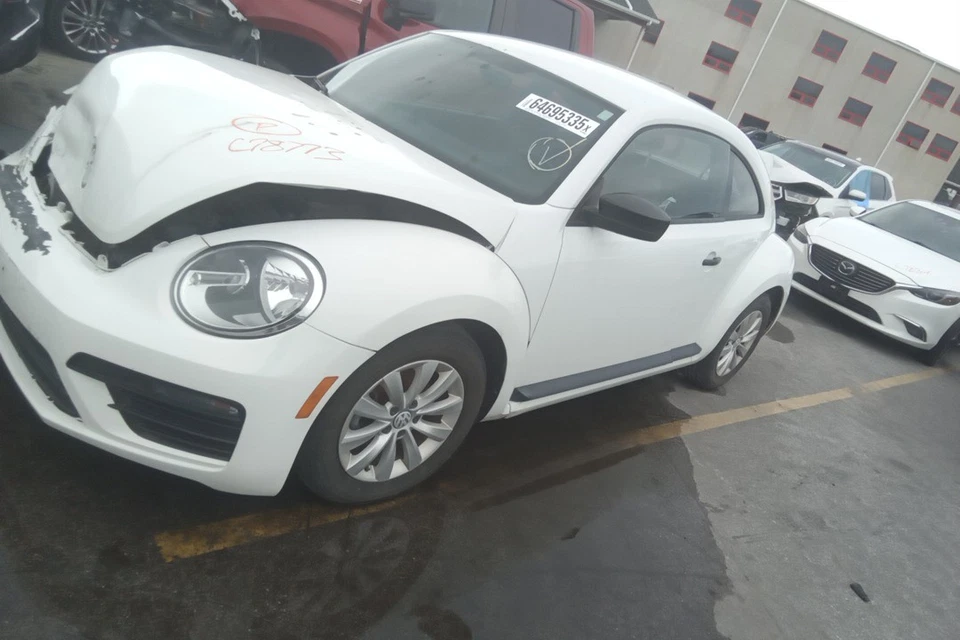 2018 Volkswagen Beetle 2.0L Engine Motor OEM 97K Miles - LKQ435366850 - Image 1 of 4