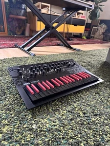KORG minilogue bass PolyphonicAnalog Synthesizer - Picture 1 of 6