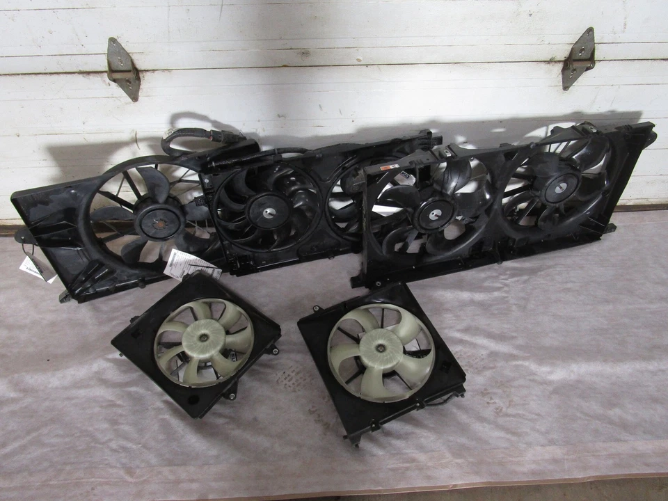 2012 2013 BMW 328i Electric Cooling Fan Assembly 90K Miles OEM - Image 1 of 3