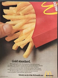 Anuncio impreso de papas fritas McDonalds 1980 efímero arte de pared decoración estándar dorado - Imagen 1 de 1