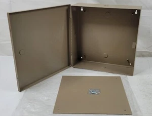 MIER BW108BP METAL INSTRUMENT BOX 11.25 X 11.25 X 3.5 w/ 9x9" Back Panel - Picture 1 of 7