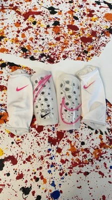 NIKE MERCURIAL LITE ESPINILLERAS BLANCAS ROSA TALLA PEQUEÑA SP2120-107 Foto 1 de 4