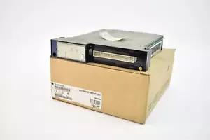 Schneider Electric Ausgangsmodul TSXAST200R ( TSXA ST200R ) - Bild 1 von 5