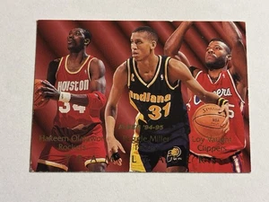 1994-95 Fleer Team Leaders Insert Hakeem Olajuwon/Reggie Miller/Loy Vaught - Foto 1 di 2